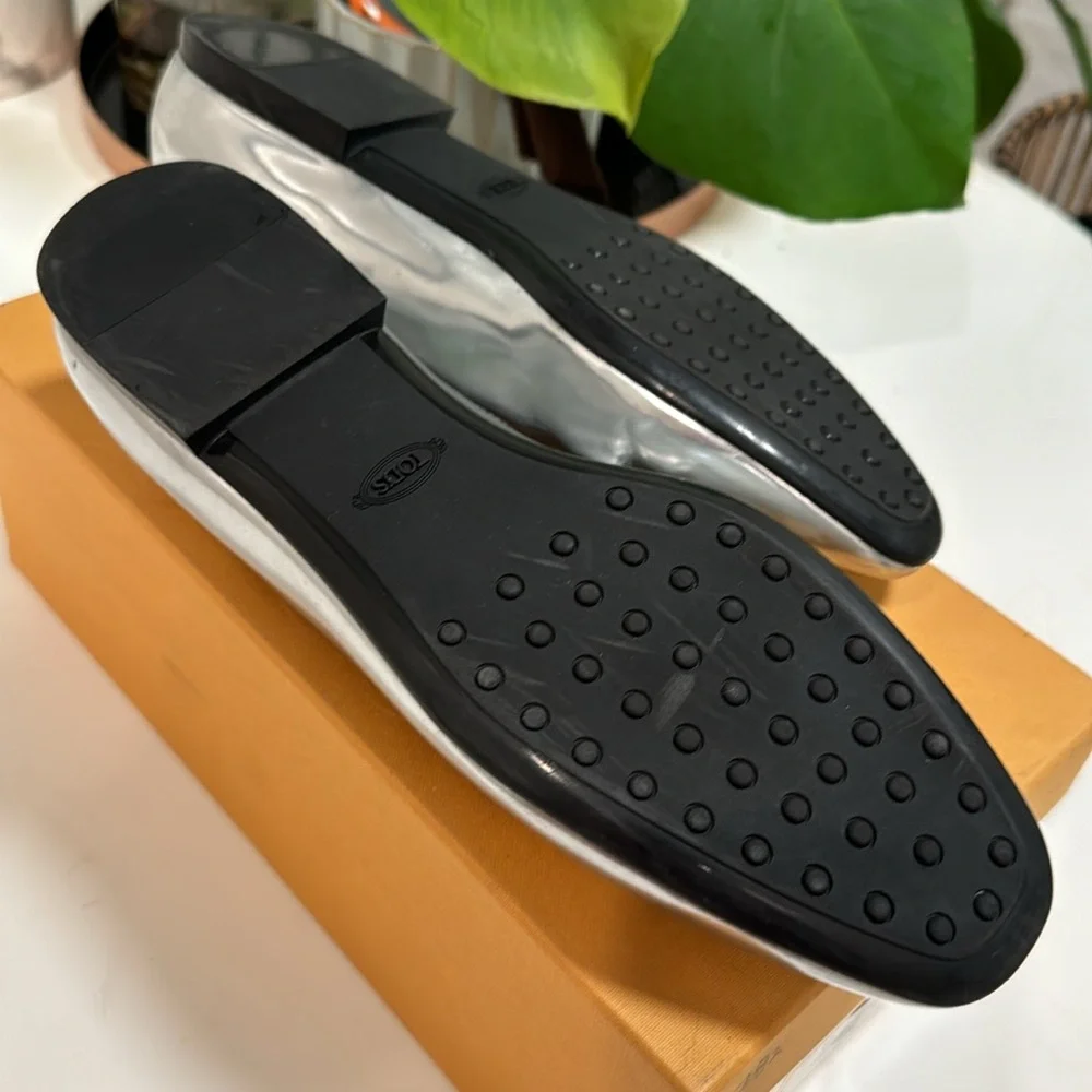 - Tod`s Silver Leather Loafers size 40, Like New, box and dust bag included